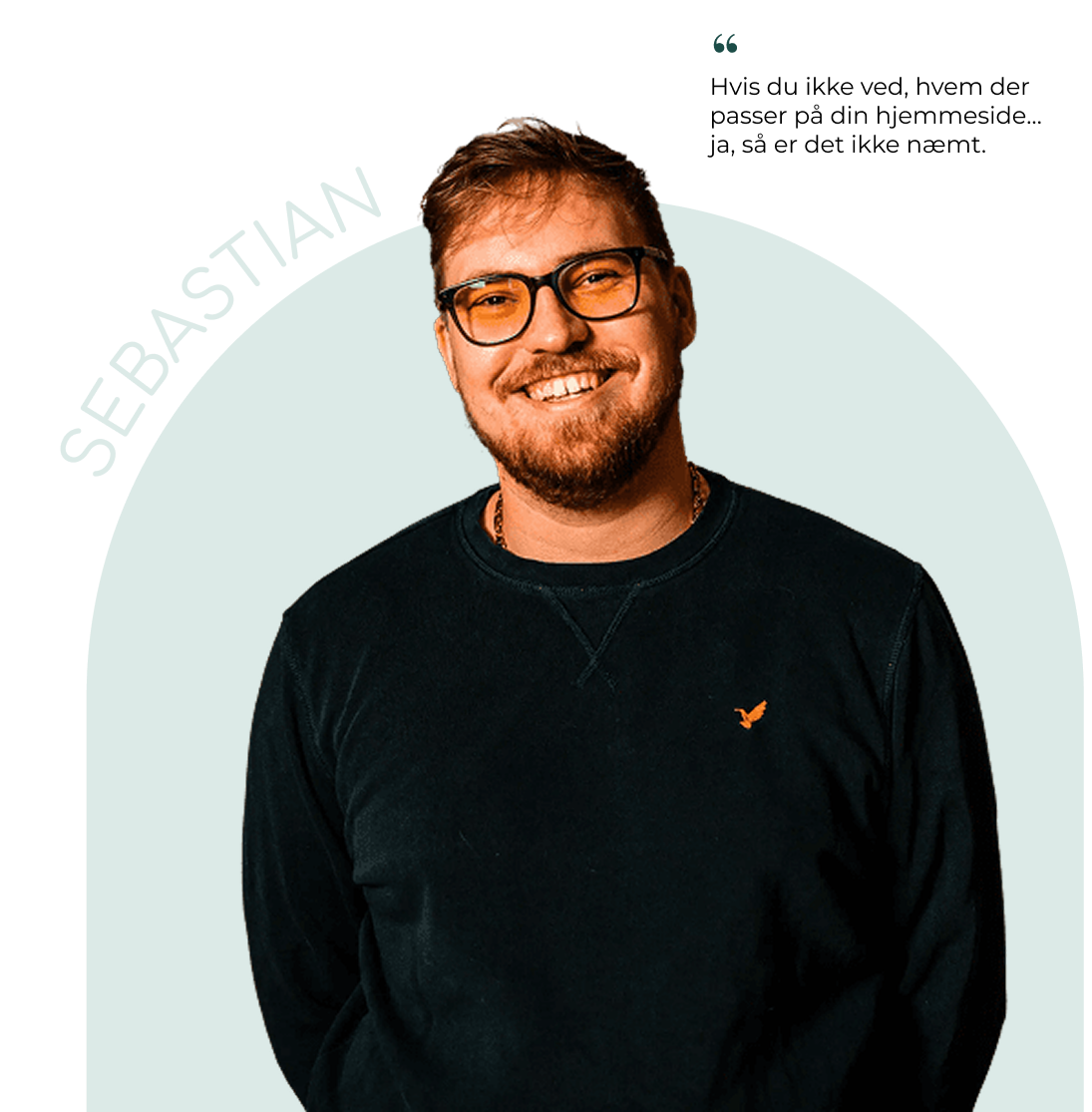Sebastian fra næmt.nu hjælper med SEO-aftale.