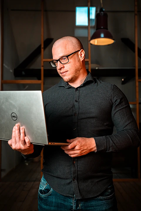 Kasper, næmt.nu, webbureau i Odense, der udvikler webshops