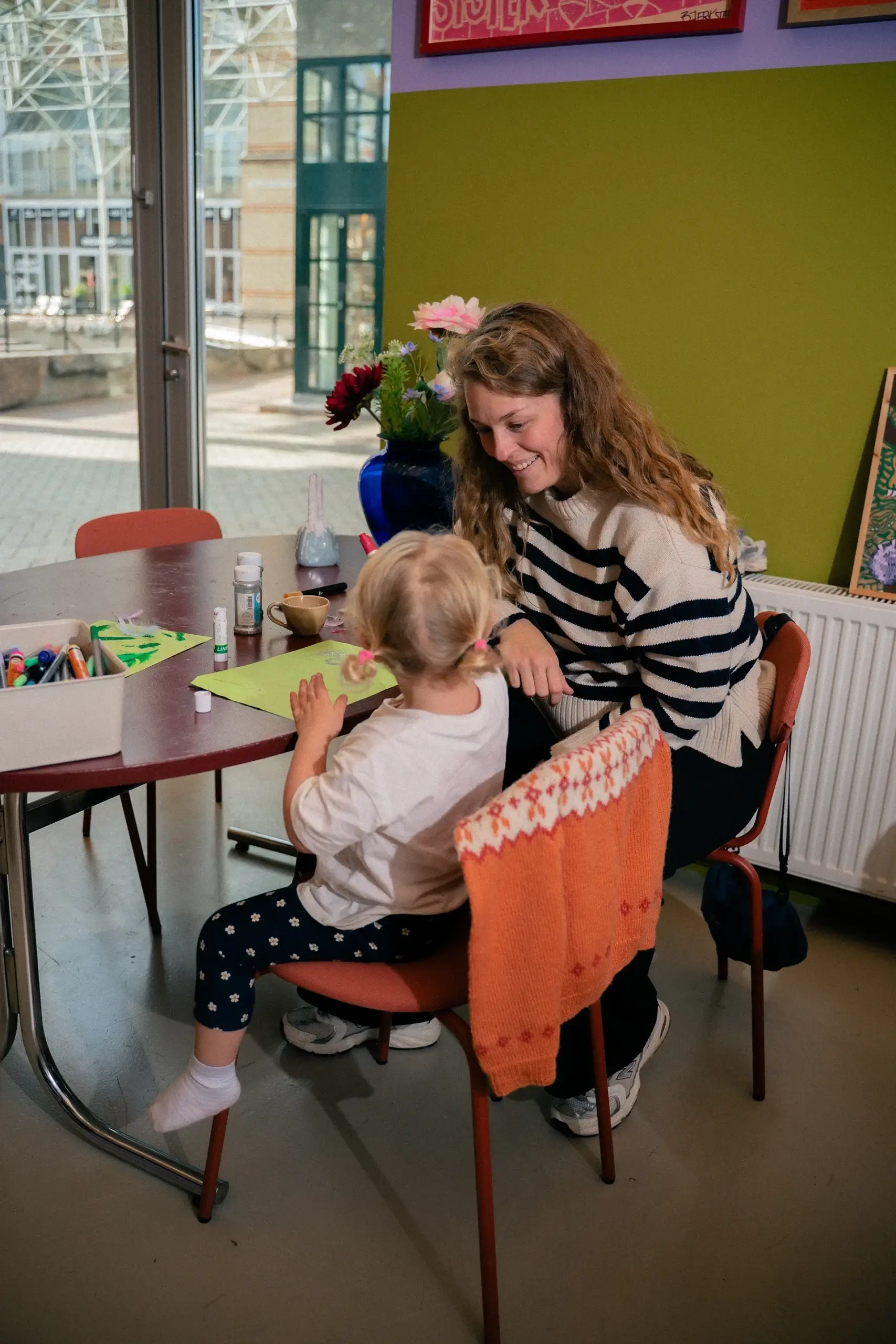 Kreativitet og nærvær hos Kunstnær i Odense